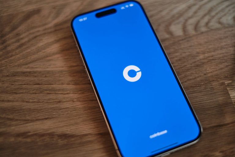 Coinbase (Coin) Debuts Stablecoin Payment Stack Following Shopify Partnership