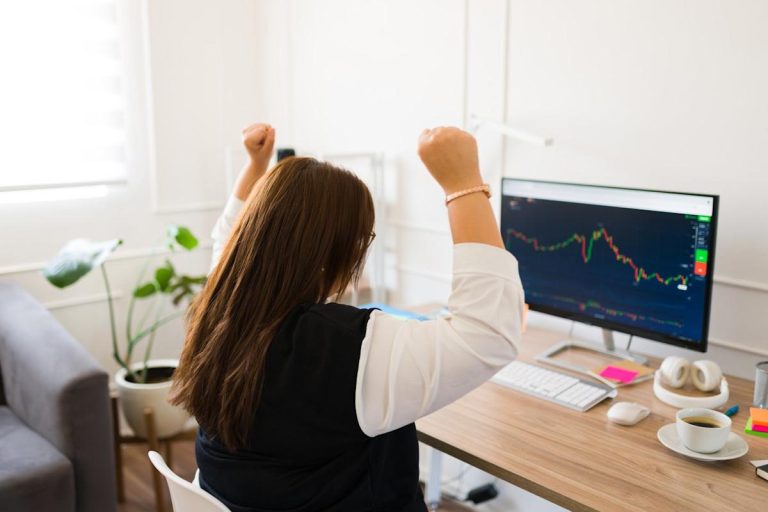 Which Cryptocurrency Is More Likely to Be a Millionaire Maker: Solana vs. Ethereum