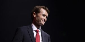 A $31 million Bitcoin donation to Silk Road founder Ross Ulbricht may have come from former ‘darknet’ marketplace AlphaBay, according to Chainalysis – Fortune