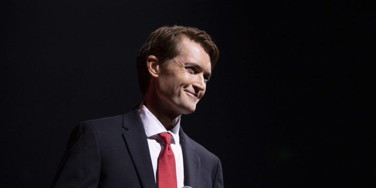 A $31 million Bitcoin donation to Silk Road founder Ross Ulbricht may have come from former ‘darknet’ marketplace AlphaBay, according to Chainalysis – Fortune